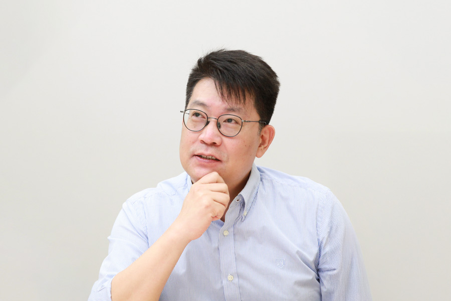 speaker Bio image