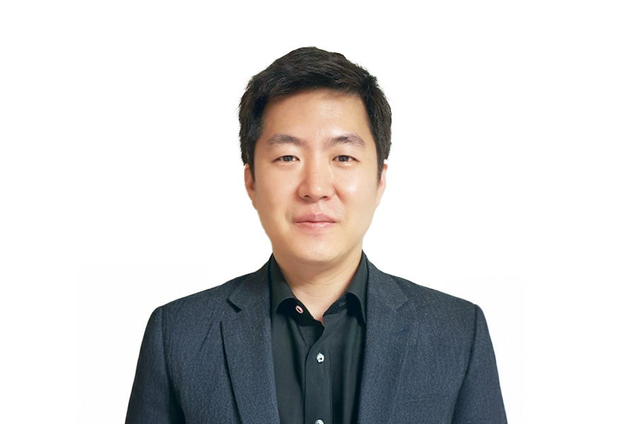 speaker Bio image