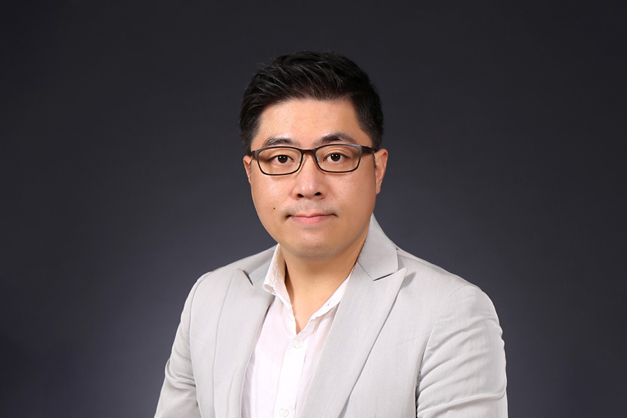 speaker Bio image